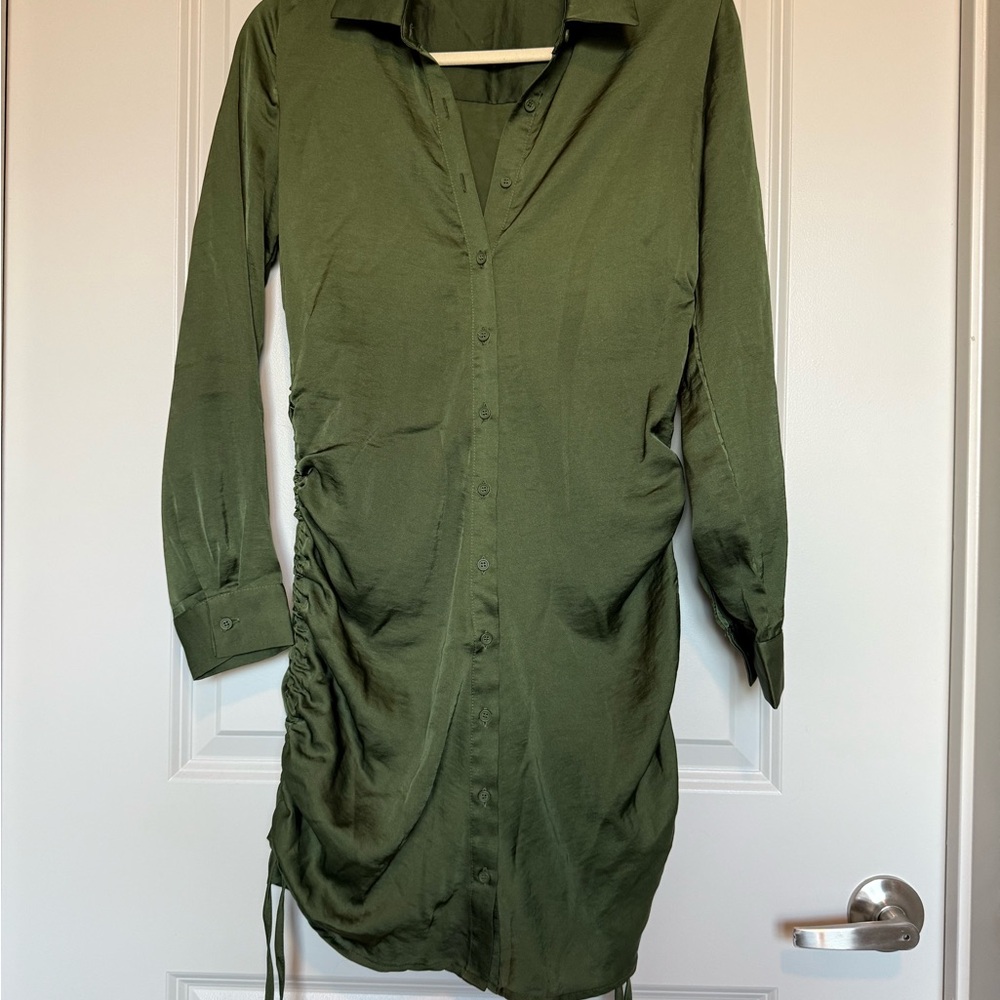 BB Dakota Forest Green Long Sleeve Dress